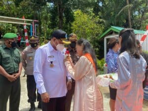 Pencanangan Desa Bersinar Kampung Hesang Sekaligus Peresmian Fasilitas Wisata Kampung Hesang Kecamatan Tamako Pencanangan Desa Bersinar Kampung Hesang Sekaligus Peresmian Fasilitas Wisata Kampung Hesang Kecamatan Tamako